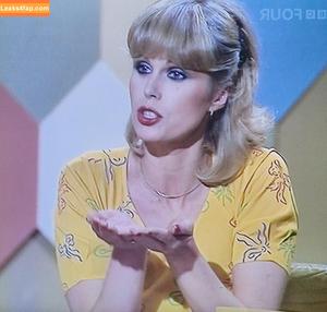 Joanna Lumley photo #0001