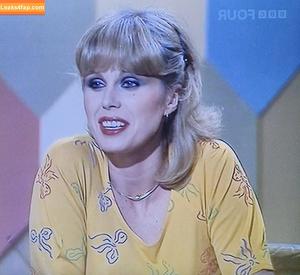 Joanna Lumley photo #0002