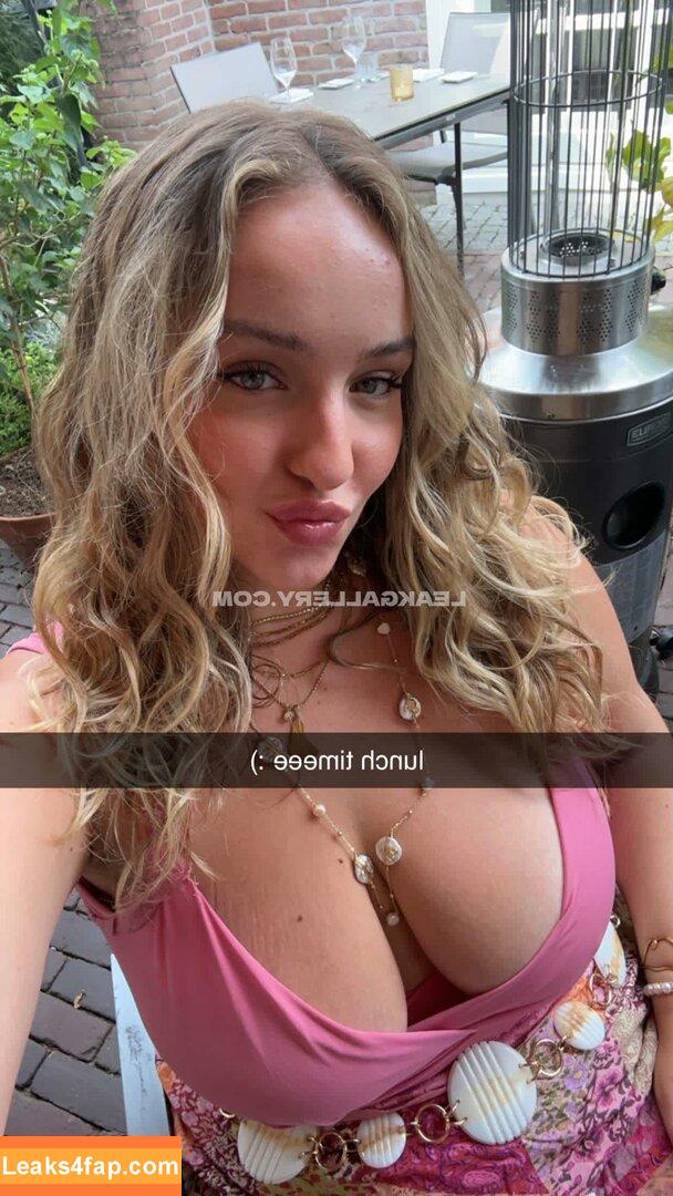 JoannVdHerik /  leaked photo photo #0003