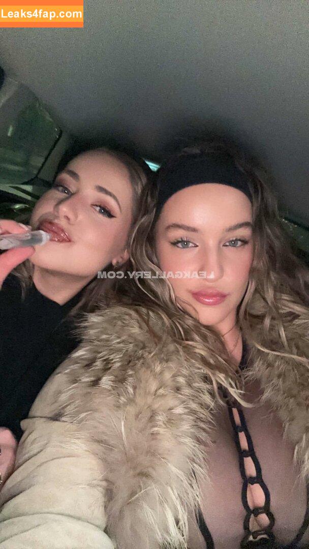 JoannVdHerik /  leaked photo photo #0010