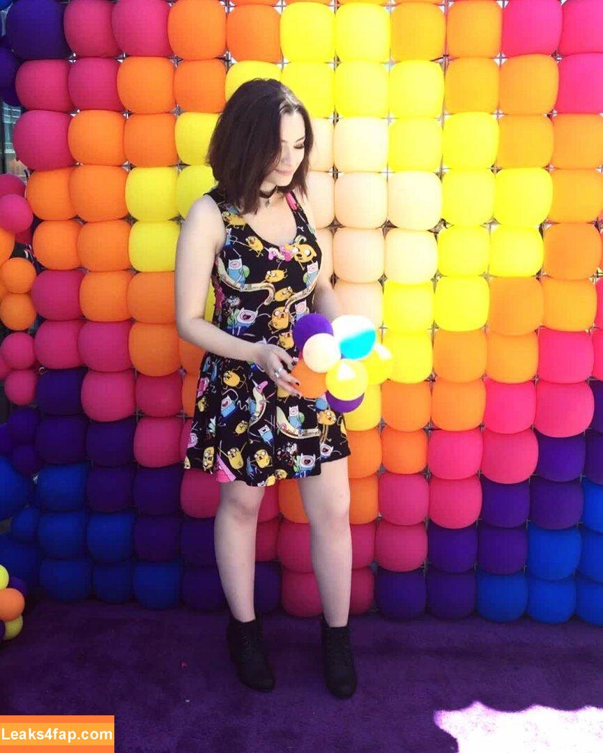 Jodelle Ferland / jodellemicah leaked photo photo #0035