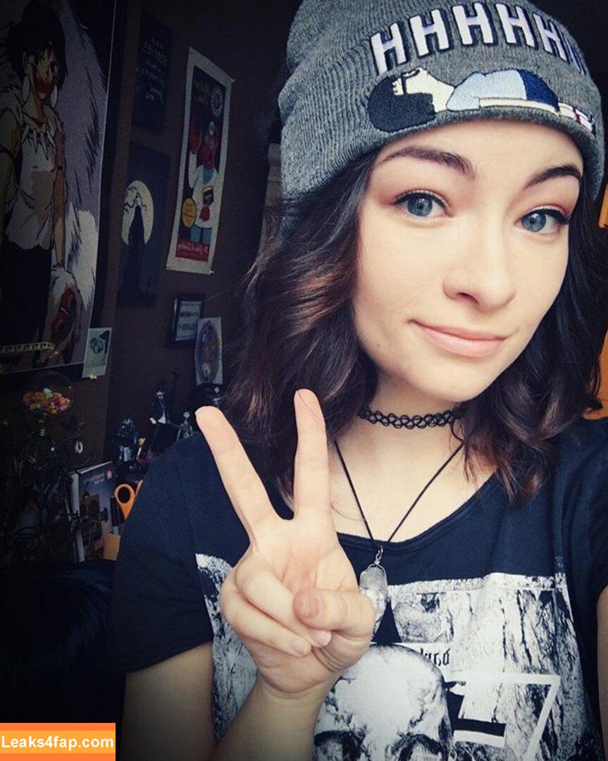 Jodelle Ferland / jodellemicah leaked photo photo #0036