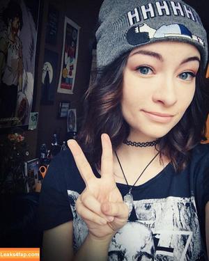 Jodelle Ferland photo #0036