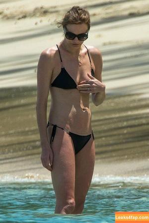 Jodie Kidd photo #0004