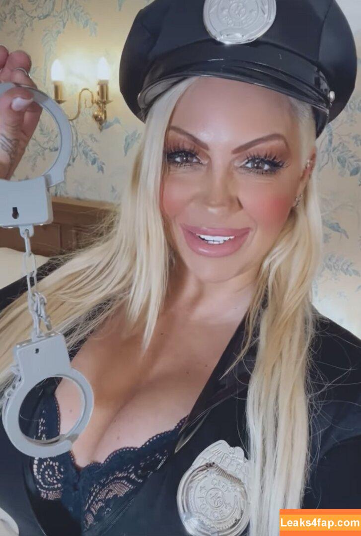 Jodie Marsh / itzjodiemarsh / jodiemarsh / jodiemarshtv leaked photo photo #0217