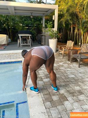 jodymuscle photo #0026