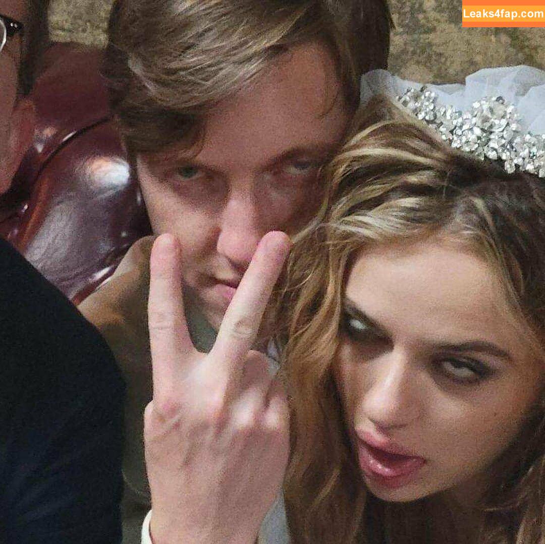 Joey King / iam_jaygarcia / joeyking слитое фото фото #0585