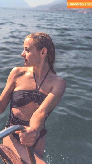 Joey King photo #0422