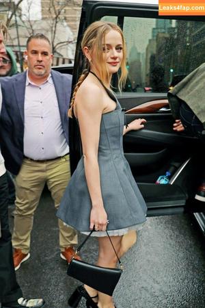 Joey King photo #0684