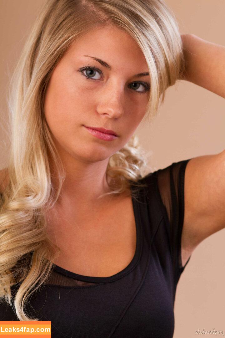 johnnyglamour17 / johnnyglamour17of leaked photo photo #0059