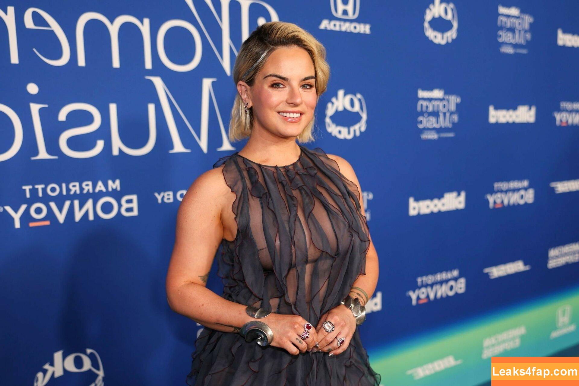 Jojo Levesque / iamjojo leaked photo photo #0281