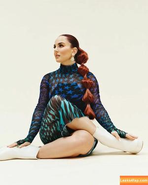 Jojo Levesque photo #0179