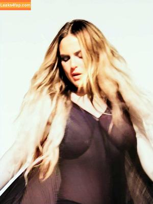 Jojo Levesque photo #0223