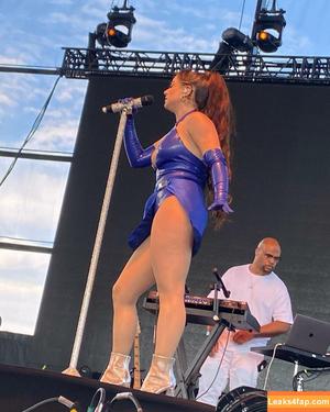 Jojo Levesque photo #0386