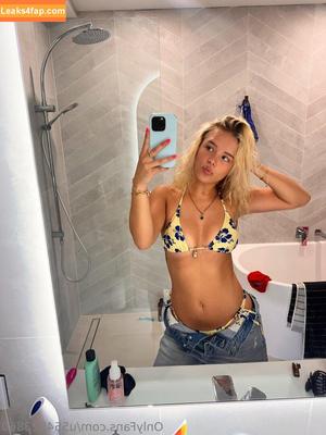 Jolie Sutton photo #0003