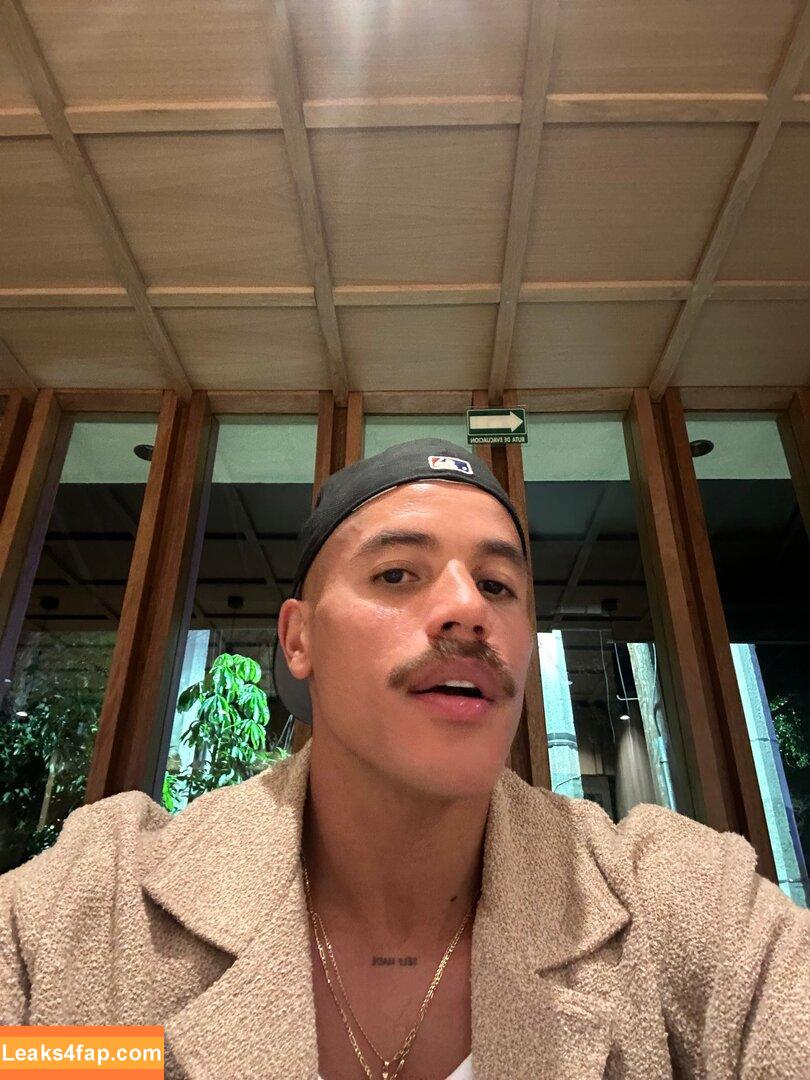 jona2santos /  leaked photo photo #0005