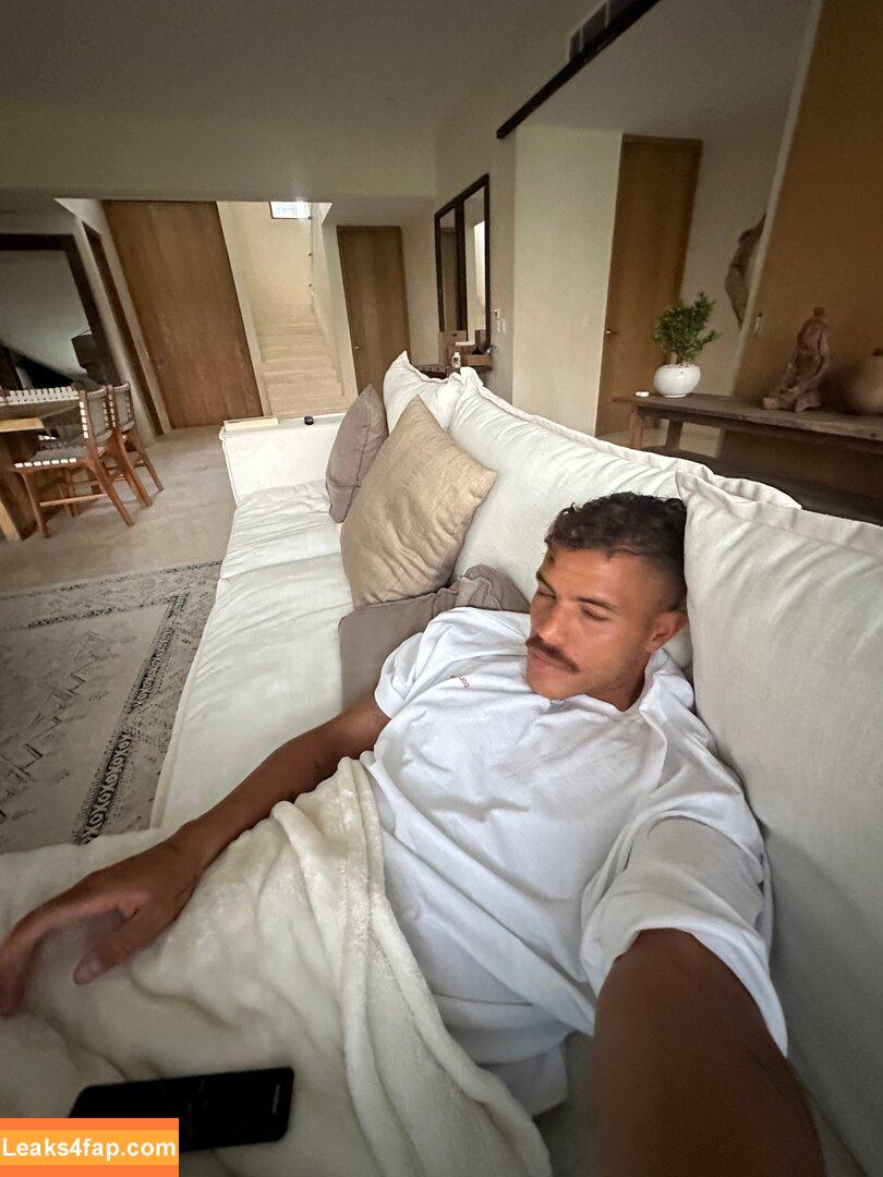 jona2santos /  leaked photo photo #0013