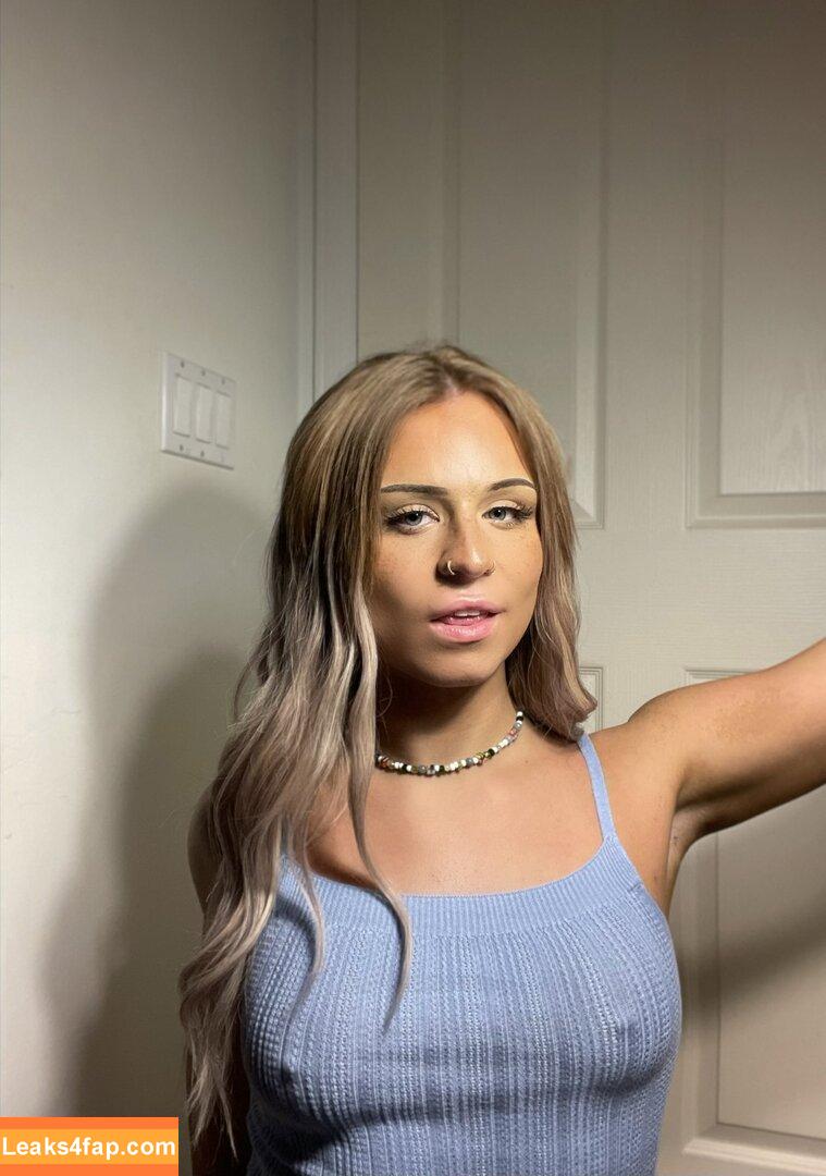 Joniethebrat / joniethebratz leaked photo photo #0019