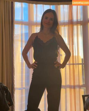 Jordana Brewster photo #0232
