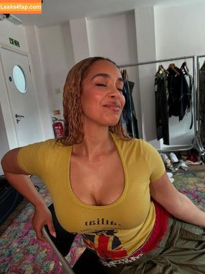 Jorja Smith фото #0149
