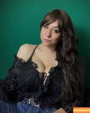Josahandry Lia photo #0087