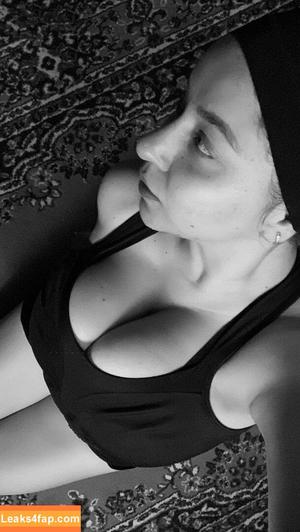Josahandry Lia photo #0094