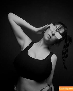 Josahandry Lia photo #0142