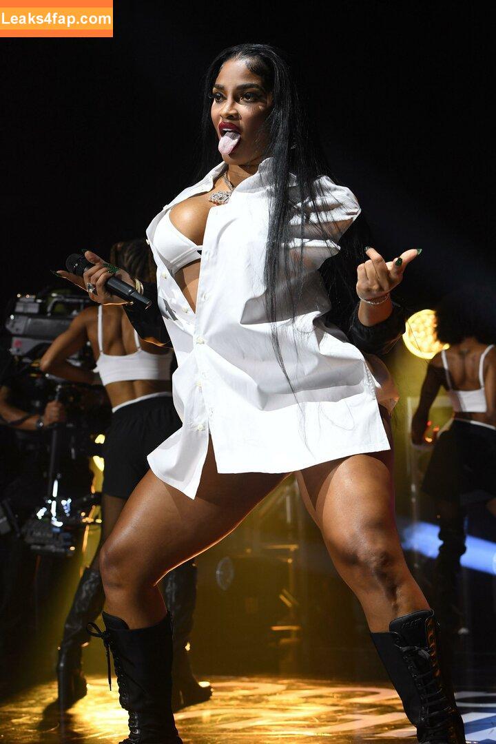 Joseline Hernandez / 