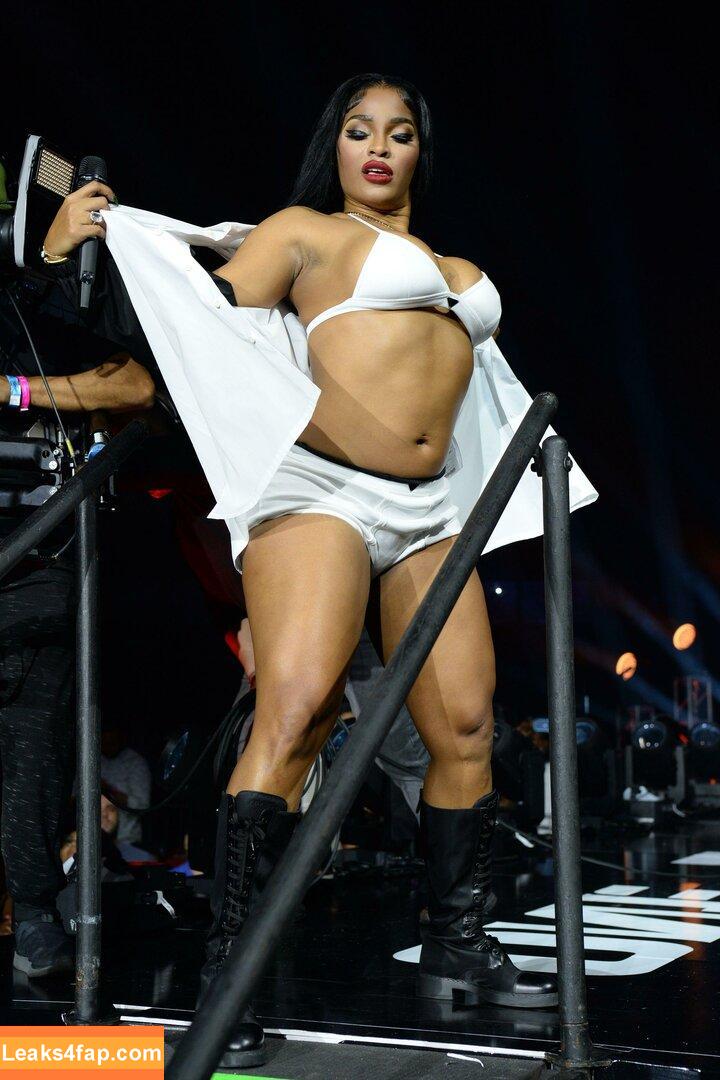 Joseline Hernandez / 