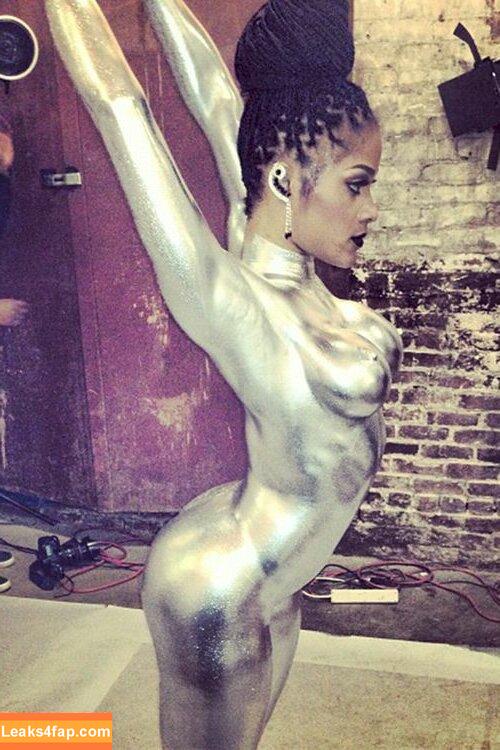 Joseline Hernandez / 