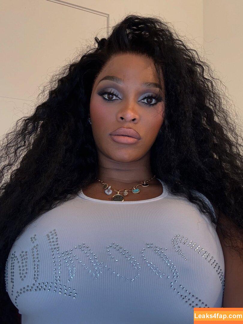 Joseline Hernandez / 