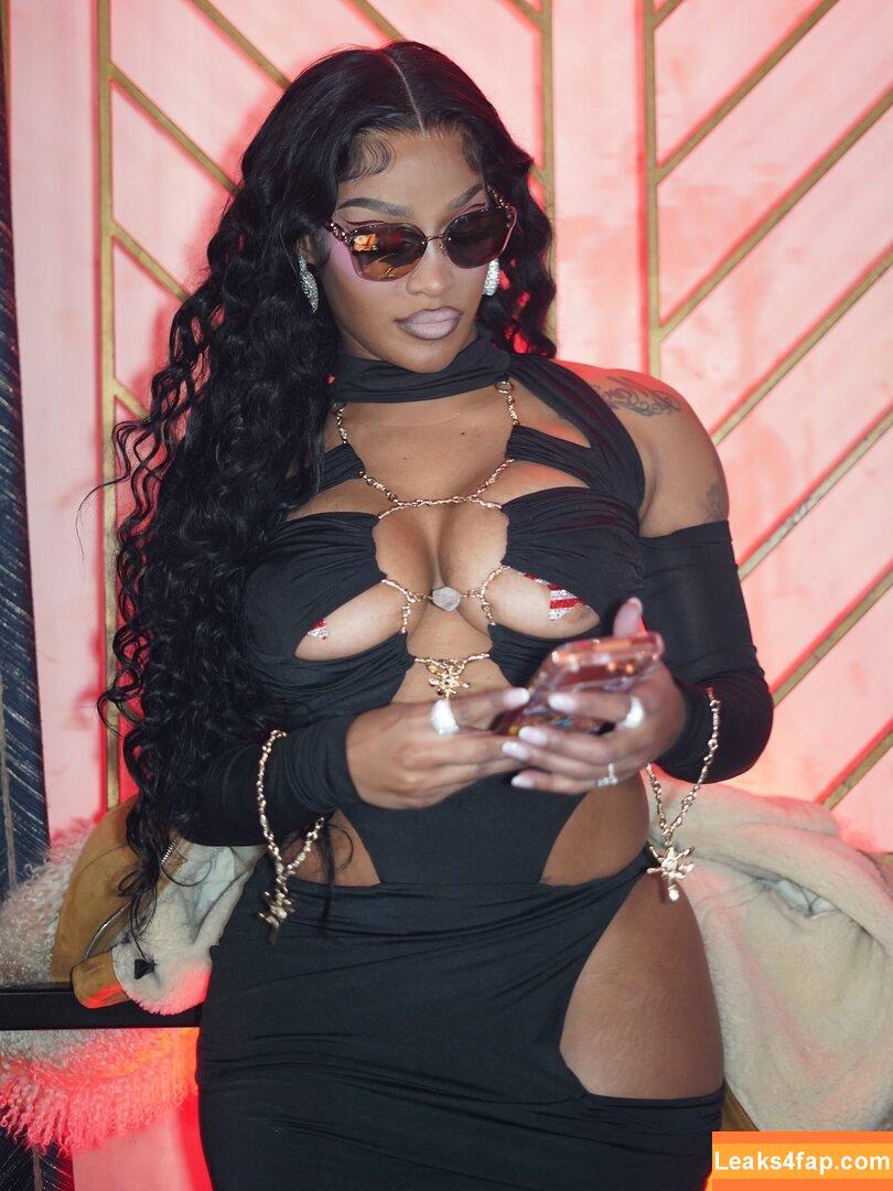 Joseline Hernandez / 