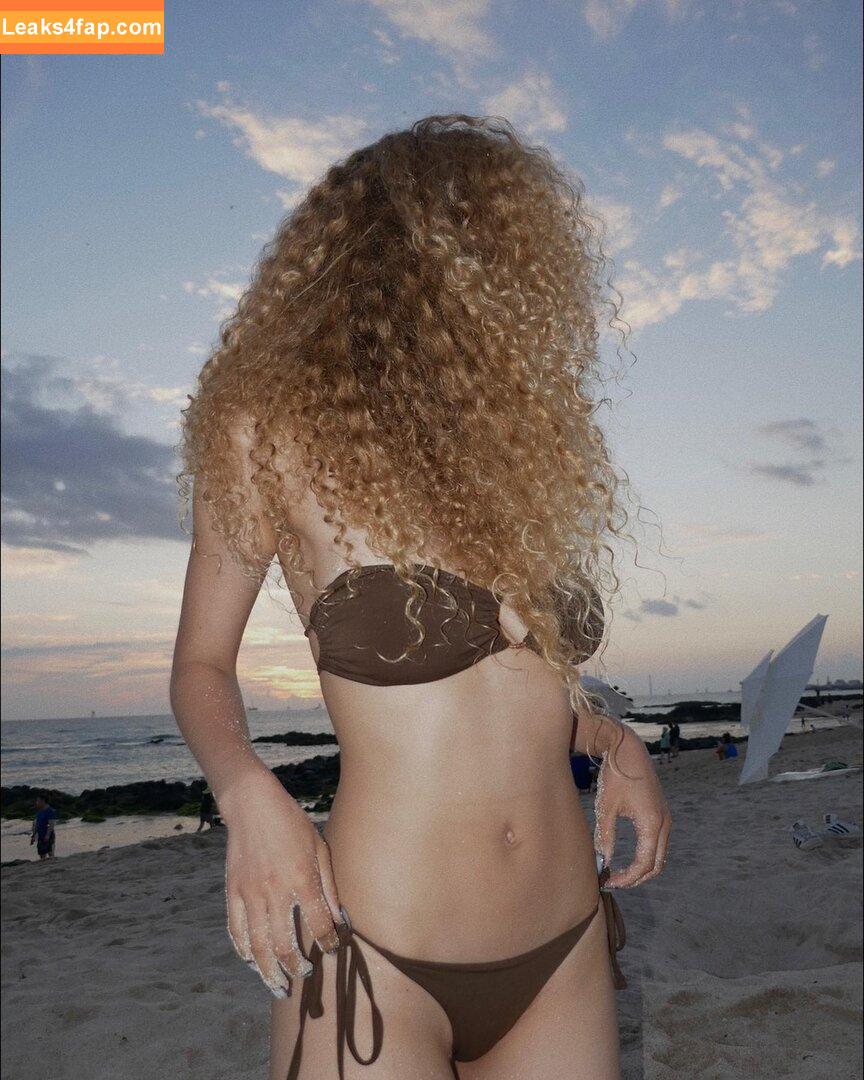 Josephine Madeleine Tolno /  leaked photo photo #0001