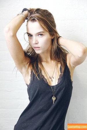 Josephine Skriver photo #0170