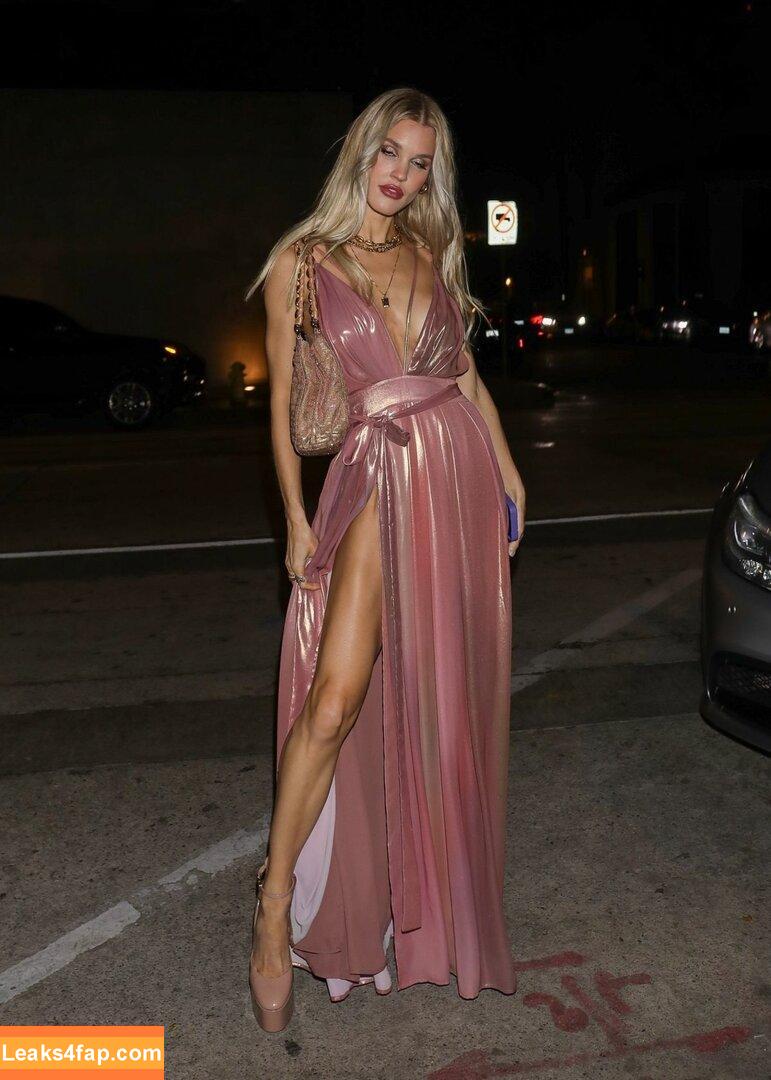 Joy Corrigan / _joycorrigan / https: / joycorrigan / officialjoycorrigan leaked photo photo #0303