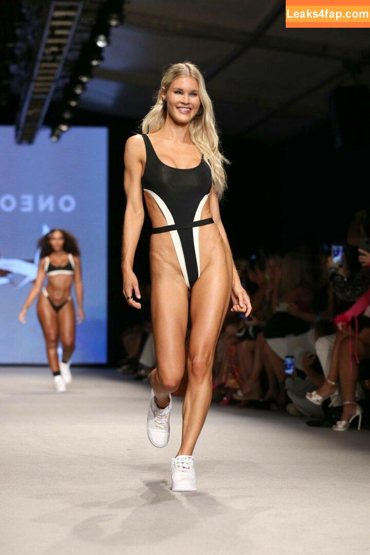 Joy Corrigan / _joycorrigan / https: / joycorrigan / officialjoycorrigan leaked photo photo #0438