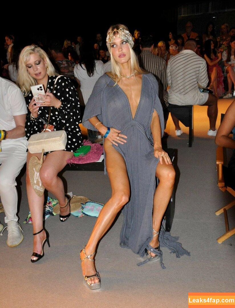 Joy Corrigan / _joycorrigan / https: / joycorrigan / officialjoycorrigan leaked photo photo #0444