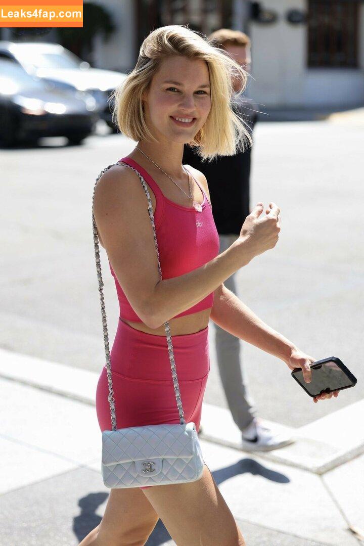 Joy Corrigan / _joycorrigan / https: / joycorrigan / officialjoycorrigan leaked photo photo #0558