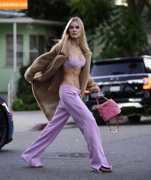 Joy Corrigan photo #0578