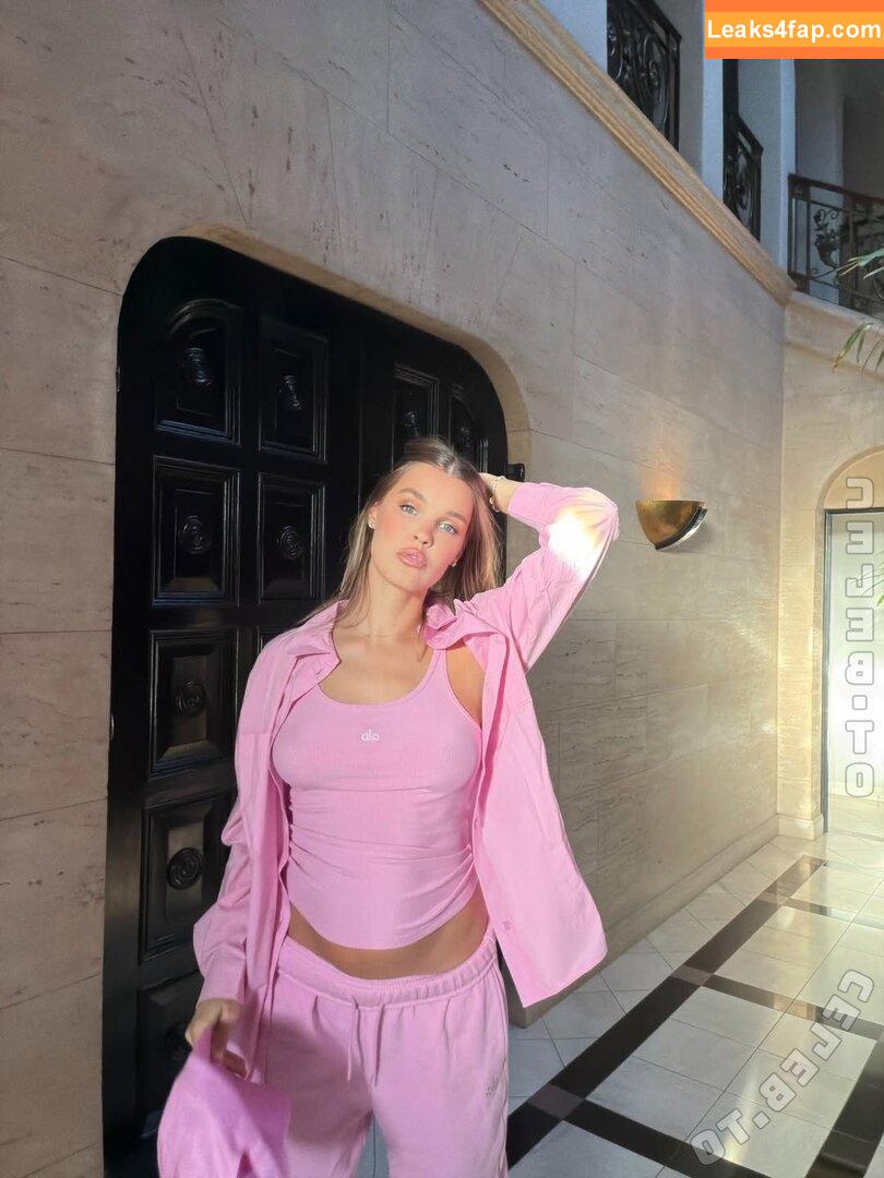 Joy Corrigan / _joycorrigan / https: / joycorrigan / officialjoycorrigan leaked photo photo #1595