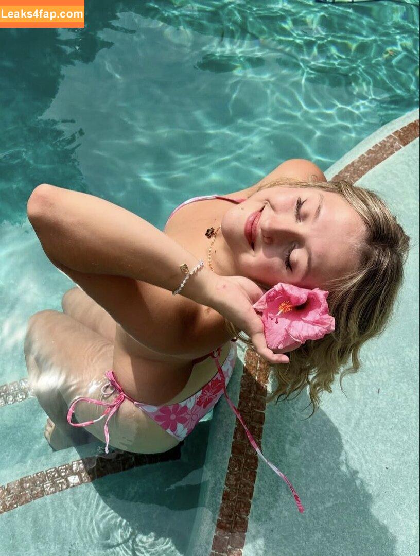 Joy Evia / wildlife.barbie leaked photo photo #0011