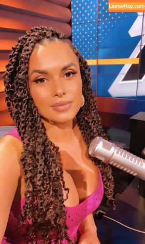 Joy Taylor photo #0017