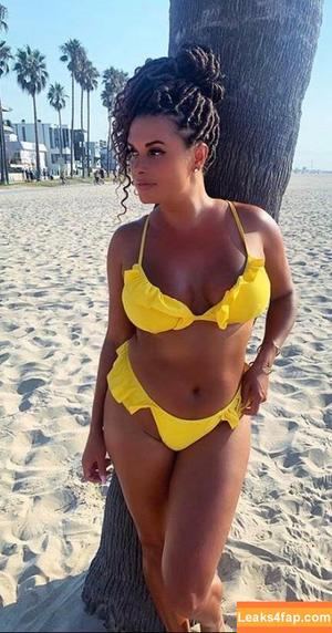 Joy Taylor photo #0019