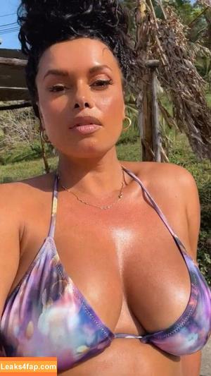 Joy Taylor photo #0039