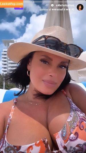 Joy Taylor photo #0087