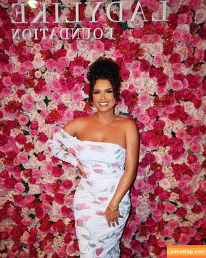 Joy Taylor photo #0102