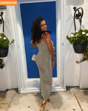 Joy Taylor photo #0114