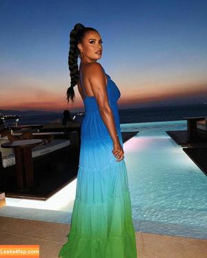Joy Taylor photo #0167