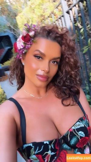 Joy Taylor photo #0252