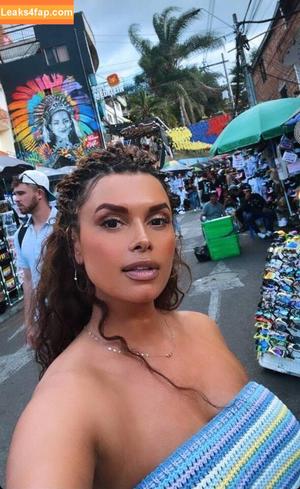 Joy Taylor photo #0356